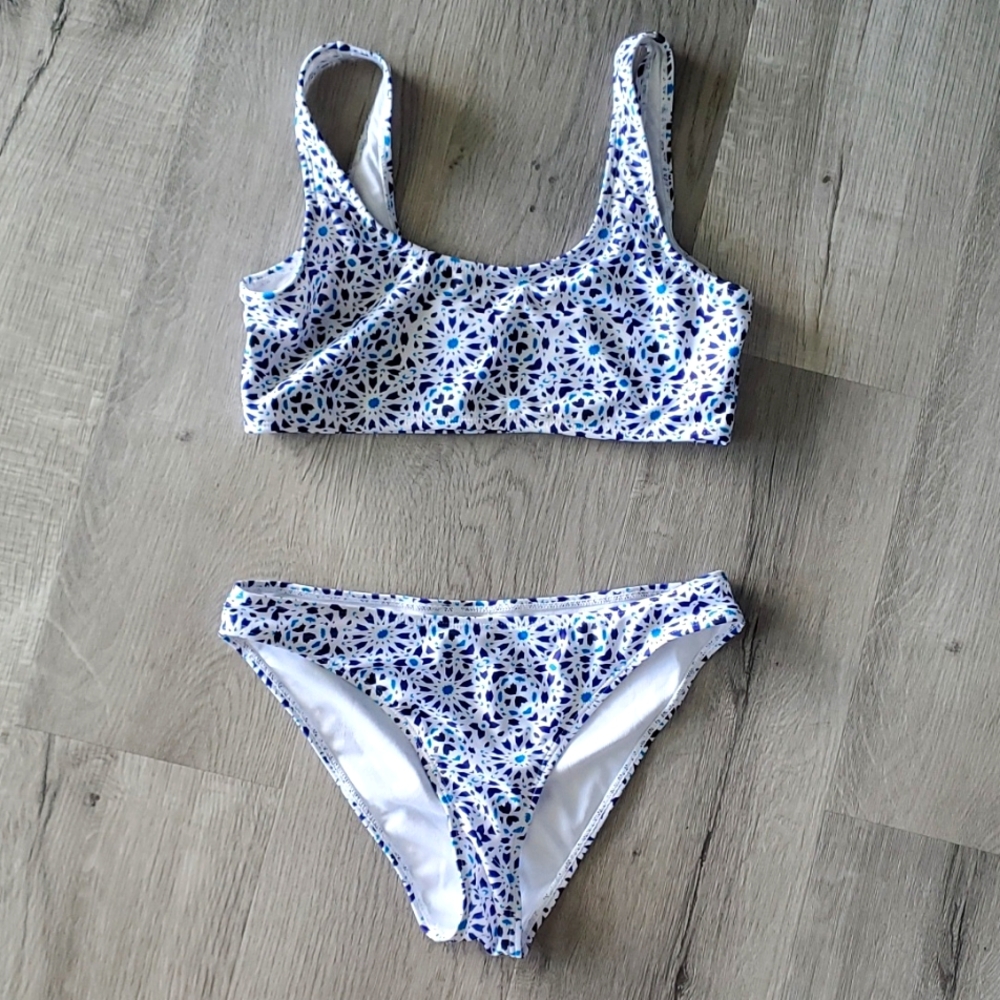 CUPSHE bikini size Medium